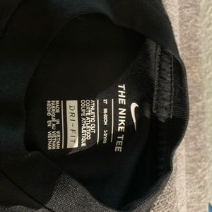 Nike 2t boys shirt